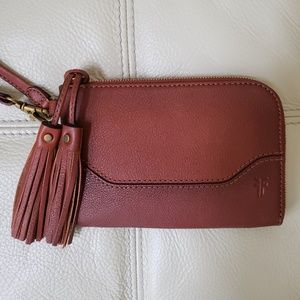 FRYE NWOT Paige Tasseled Wristlet, Cognac
